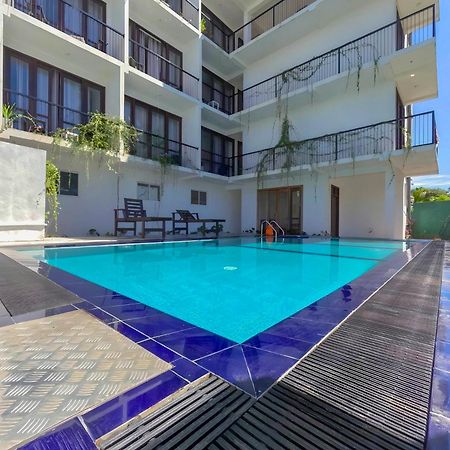 Traveller'S Hotel Хиккадува Экстерьер фото